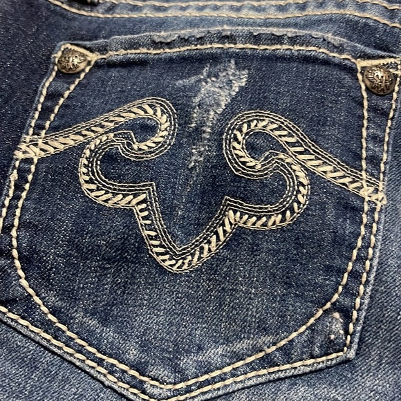 Skinny lightly distressed jeans.  Worn twice. - Picture 4 of 7